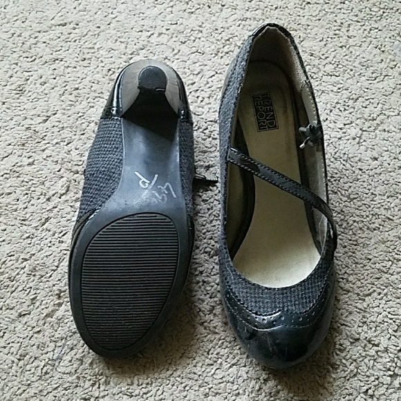 Shoes - Picture 3 of 3